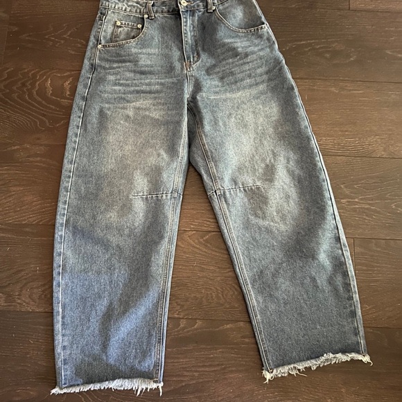 Barrel Jeans - Picture 2 of 6